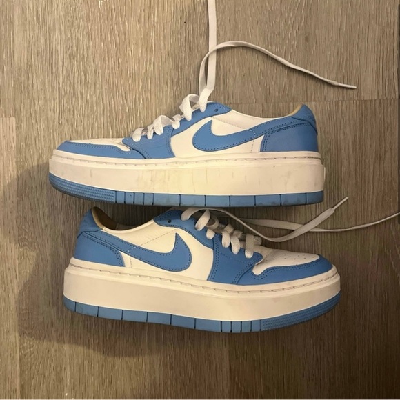 Nike platform jordan 1’s, only worn twice!! Comes with a Jordan charm and box. - Picture 2 of 4